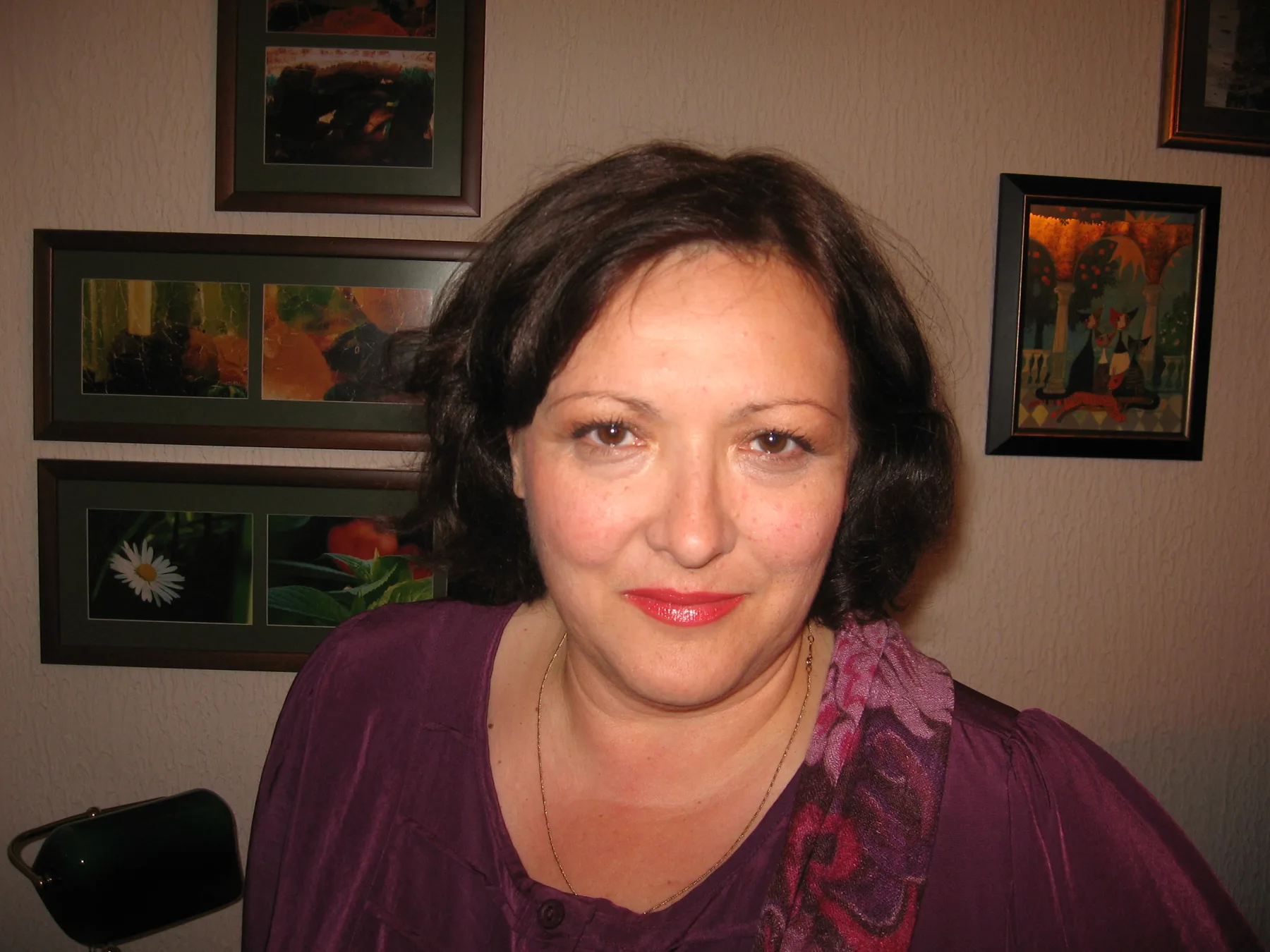Ilustracija za tekst Jelena Lengold i „Raščarani svet“ u Novom Sadu