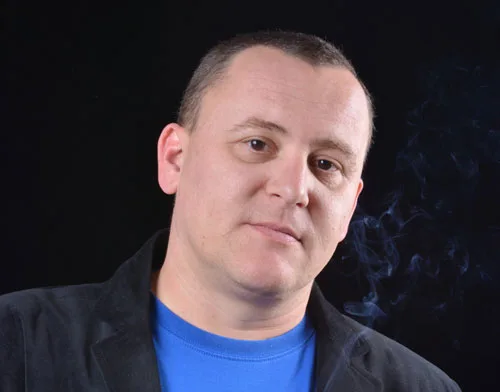 Uglješa Šajtinac – Esej